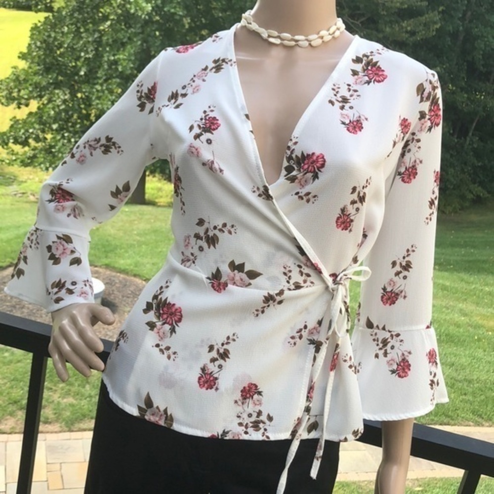 Blue sand off white floral bell sleeve wrap top